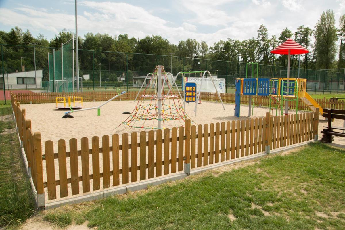 Camping Oaza Blonie Kornik Domki Standard - 3 Pokoje Eksteriør billede