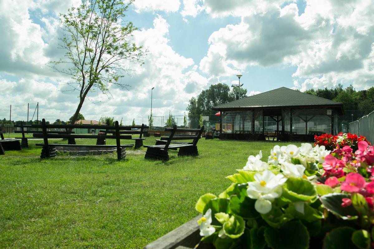Camping Oaza Blonie Kornik Domki Standard - 3 Pokoje Eksteriør billede